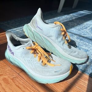 Hoka Clifton 8 Running Shoes size 7.5